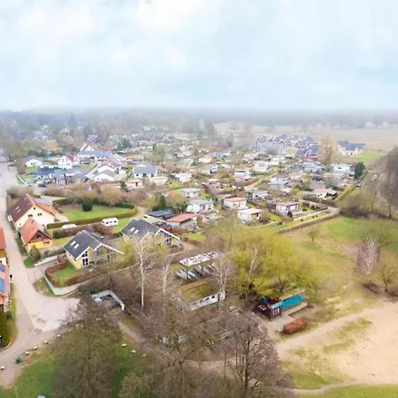 Ferienhaus Doppelbungalow Mit Terrasse Im Mirow