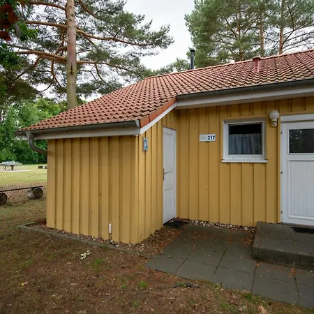Doppelbungalow Mit Terrasse Im Mirow *