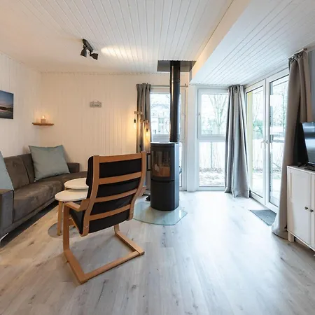 Doppelbungalow Mit Terrasse Im Mirow * Granzow