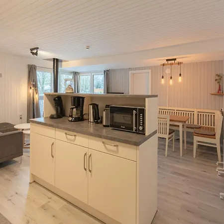 Doppelbungalow Mit Terrasse Im Mirow Granzow