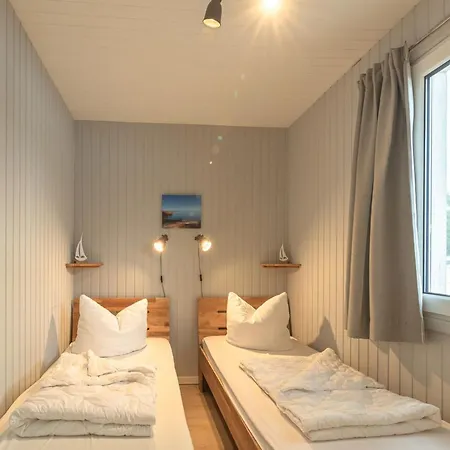 بيت للعطل Doppelbungalow Mit Terrasse Im Mirow *